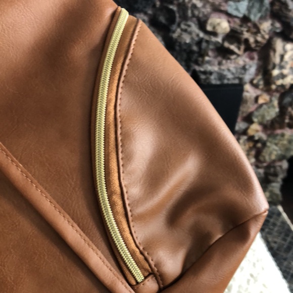 •Brand New Ulta Beauty Backpack• - Picture 5 of 6